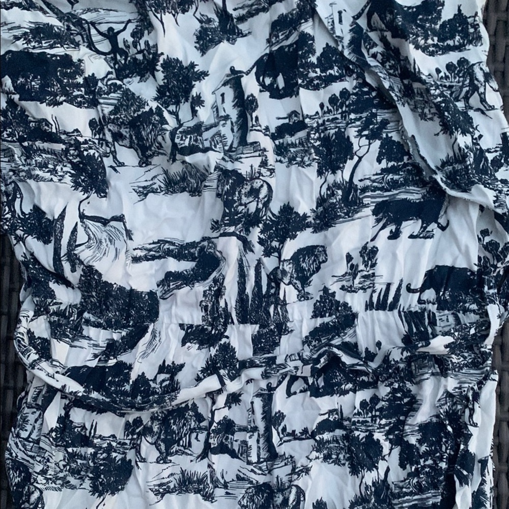 QED London Navy and Cream Patterned Blouse - Picture 7 of 8